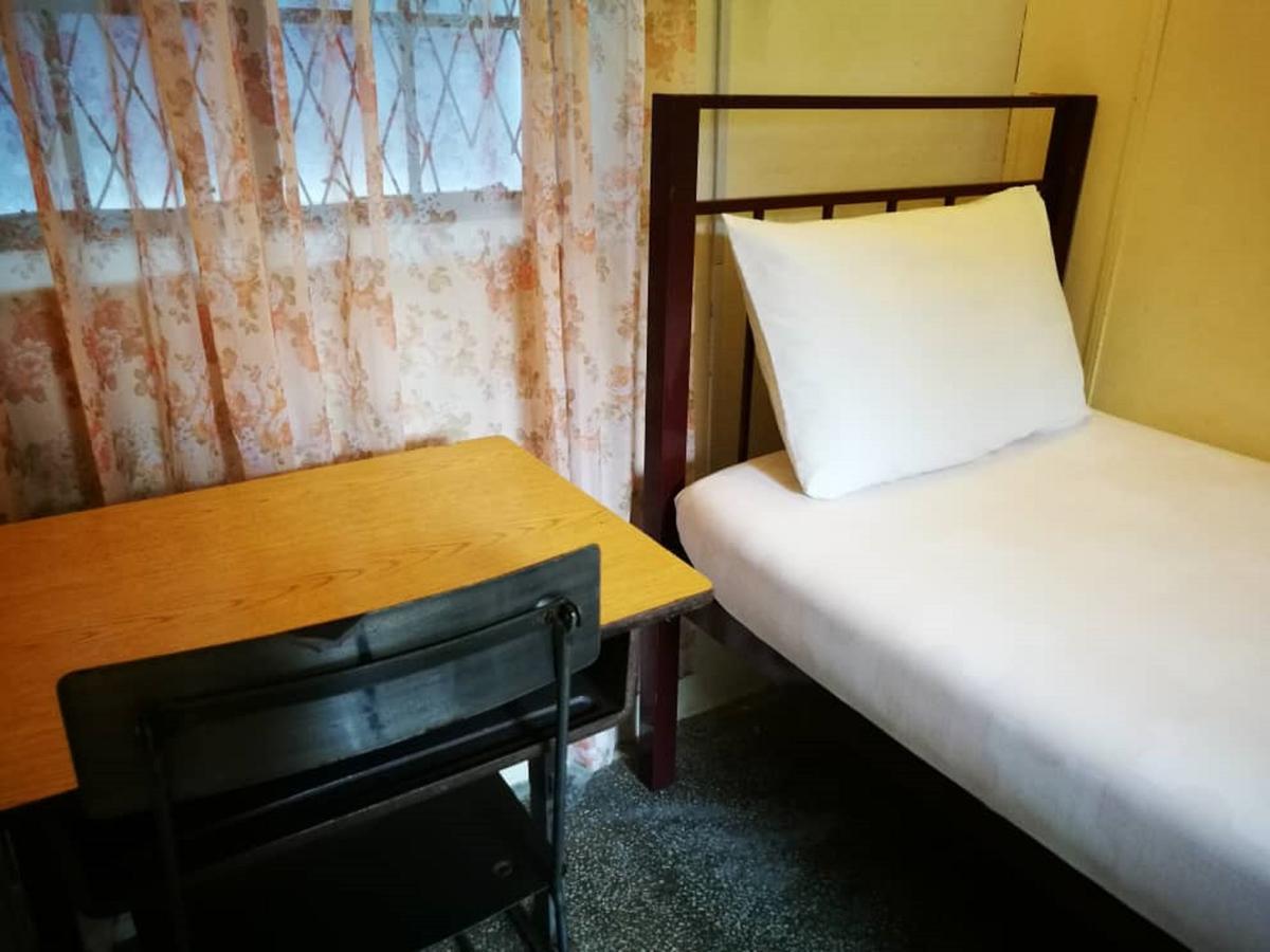 Grocer'S Inn Backpackers Guesthouse Kuala Lumpur Extérieur photo