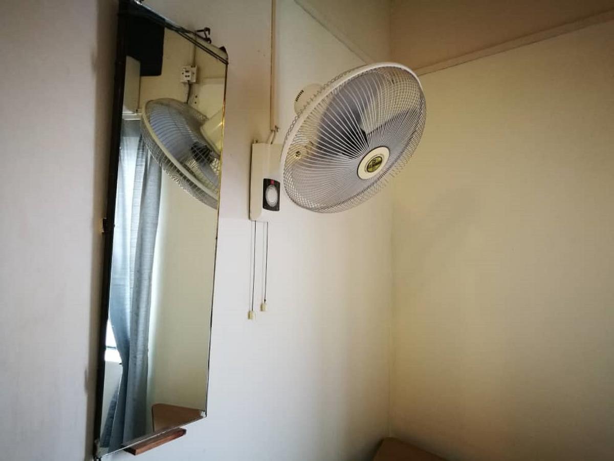 Grocer'S Inn Backpackers Guesthouse Kuala Lumpur Extérieur photo