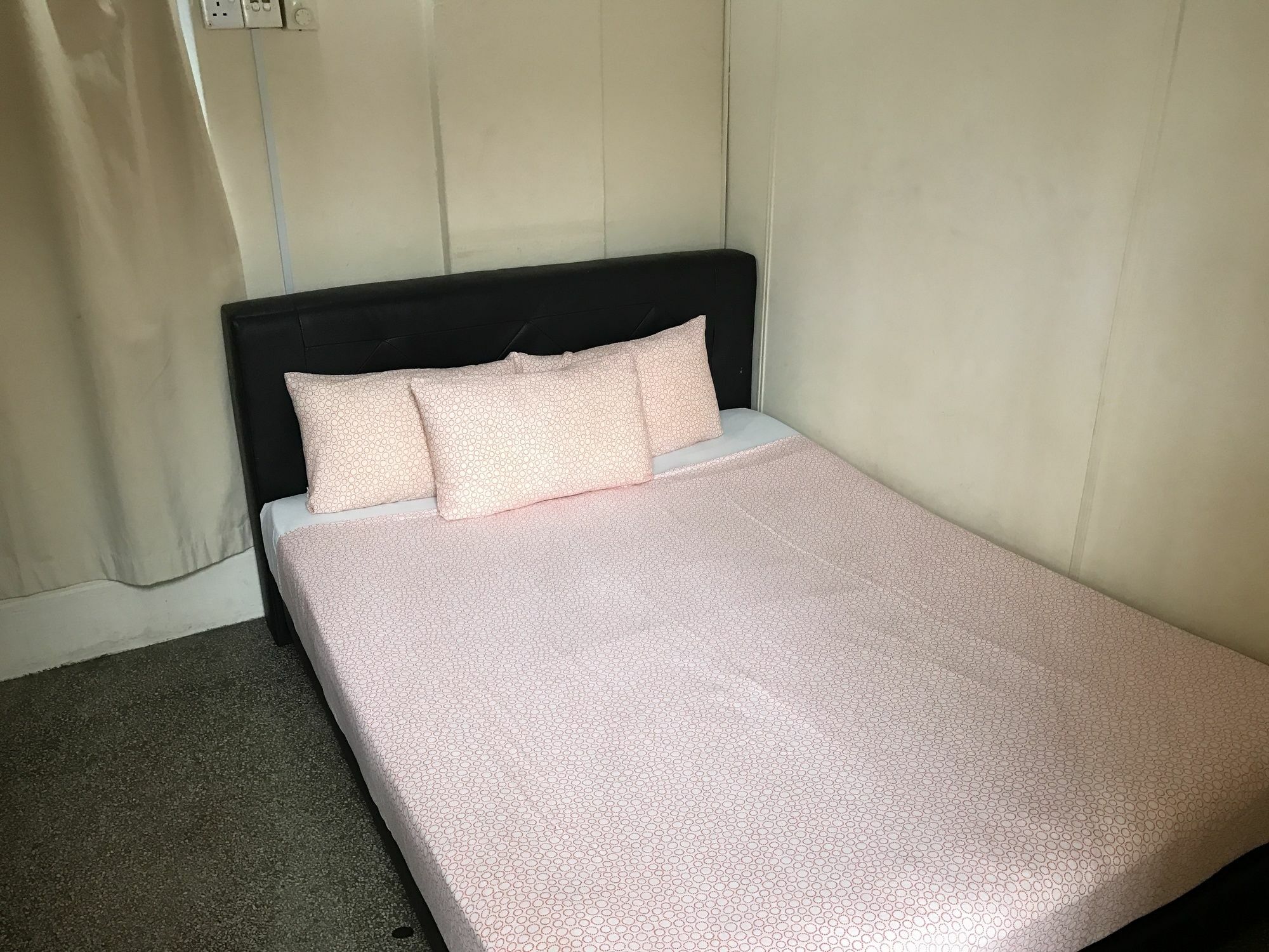 Grocer'S Inn Backpackers Guesthouse Kuala Lumpur Extérieur photo